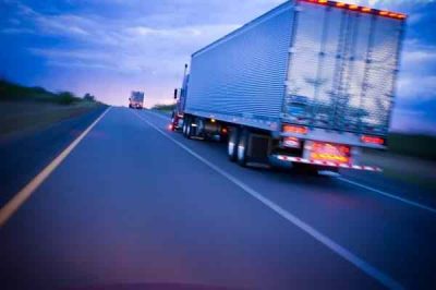 transporte por carretera 600×399 (1)con kb — servicio de mudanzas en Cali